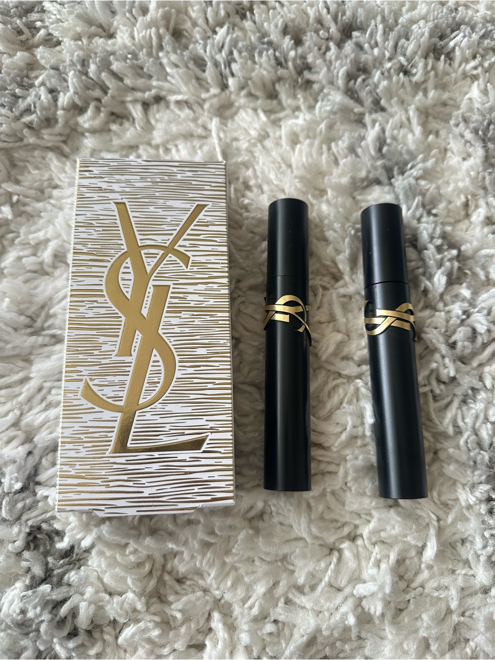 YSL Yves Saint Laurent Beauty
Lash Clash Extreme Volume Mascara Duo Gift Set